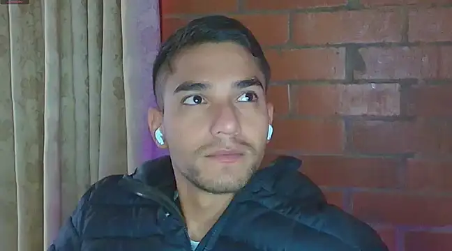Leandro valenzuela online show from February 5, 2025, 12:17 pm