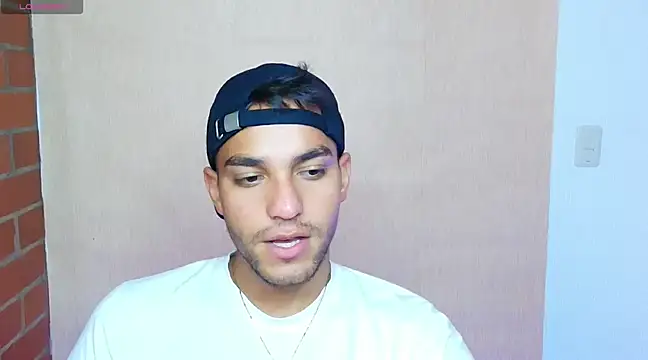 Leandro valenzuela online show from March 3, 2025, 7:07 pm