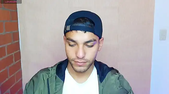 Leandro valenzuela online show from March 3, 2025, 2:49 pm