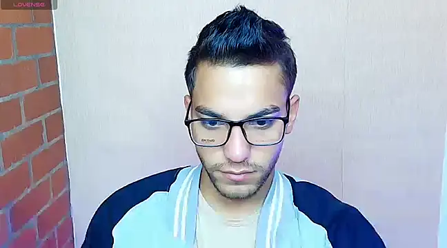 Leandro valenzuela online show from March 5, 2025, 4:24 pm