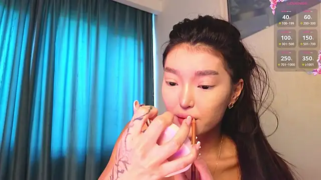 AudreyMell online show from May 30, 2026, 6:42 am