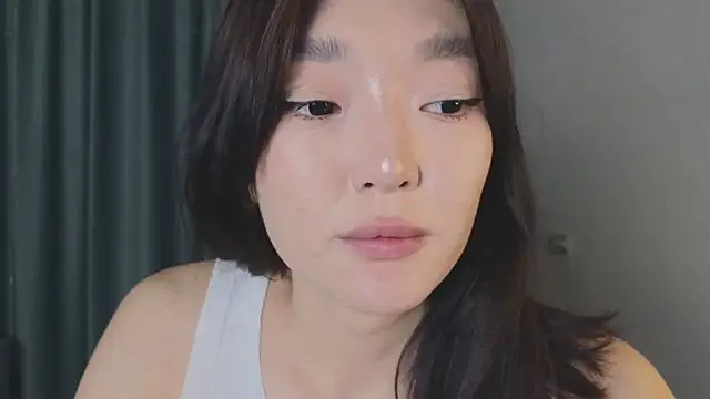 AudreyMell online show from March 5, 2025, 5:50 pm