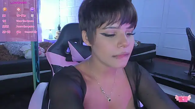 BonnieAnderson  online show from October 15, 2025, 8:39 pm