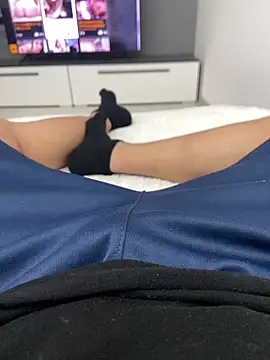 LucaLuv online show from March 6, 2025, 12:00 am