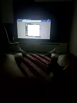LucaLuv online show from December 9, 2024, 1:18 am