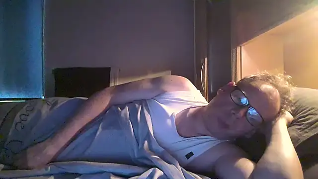 Snapshot of kinkyslet8 chatting on September 21, 2025, 7:57 am kinkyslet8 online show from September 21, 2025, 7:57 am