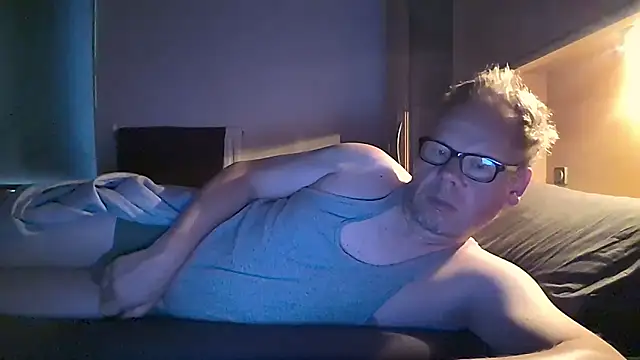 Snapshot of kinkyslet8 chatting on September 10, 2025, 6:23 am kinkyslet8 online show from September 10, 2025, 6:23 am