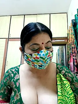 Snapshot of Ratna-777 chatting on February 22, 2026, 6:53 pm Ratna-777 online show from February 22, 2026, 6:53 pm