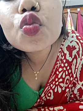 Snapshot of DREAM_GIRL-30 chatting on February 22, 2025, 1:24 pm DREAM GIRL-30 online show from February 22, 2025, 1:24 pm
