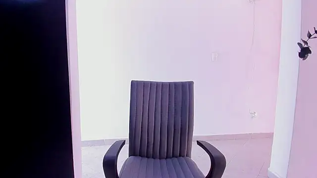 Charlee pink online show from September 11, 2025, 5:57 pm