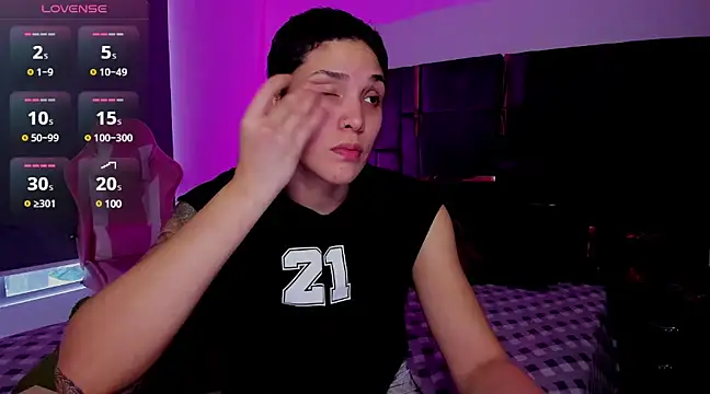 Charlee pink online show from March 5, 2025, 10:43 pm