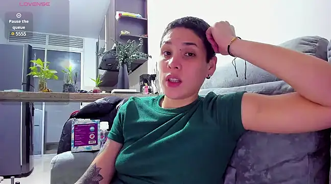 Charlee pink online show from February 16, 2025, 8:43 am