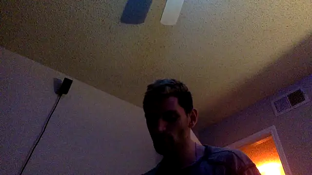 Snapshot of ChillzPnp chatting on October 8, 2025, 1:40 am ChillzPnp online show from October 8, 2025, 1:40 am