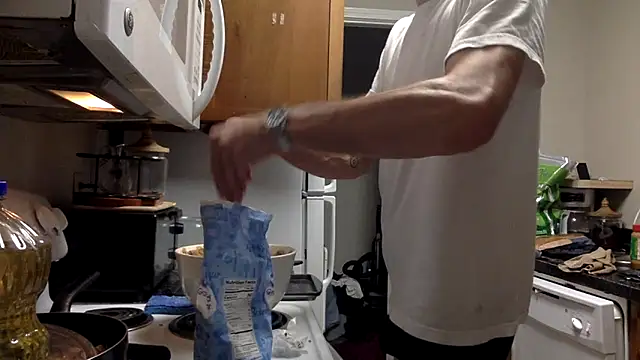 Snapshot of ChillzPnp chatting on October 5, 2025, 7:32 am ChillzPnp online show from October 5, 2025, 7:32 am