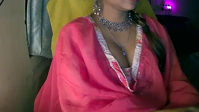 Snapshot of Cute-Tara chatting on October 23, 2025, 3:00 pm Cute-Tara online show from October 23, 2025, 3:00 pm