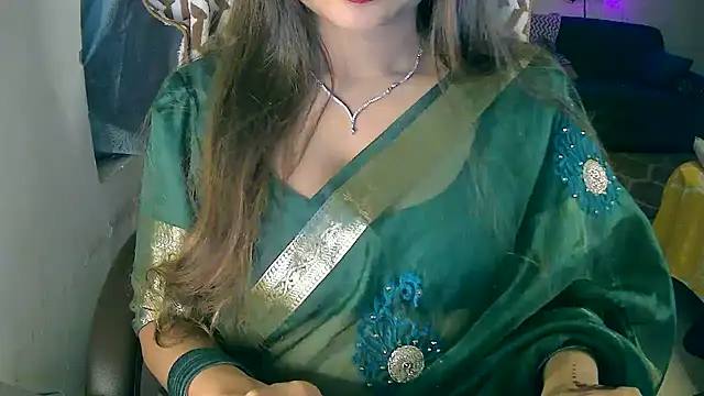 Snapshot of Cute-Tara chatting on October 5, 2025, 4:20 pm Cute-Tara online show from October 5, 2025, 4:20 pm