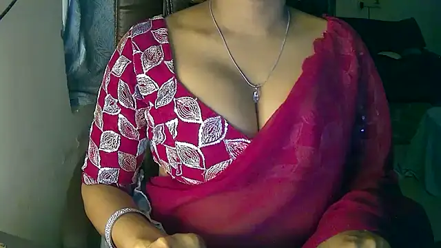 Snapshot of Cute-Tara chatting on October 25, 2025, 1:05 am Cute-Tara online show from October 25, 2025, 1:05 am