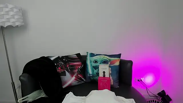 Snapshot of miss__allison chatting on October 16, 2025, 11:07 am miss  allison online show from October 16, 2025, 11:07 am