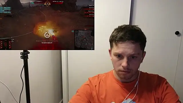 Snapshot of BigL0ve chatting on October 25, 2025, 2:17 pm BigL0ve online show from October 25, 2025, 2:17 pm