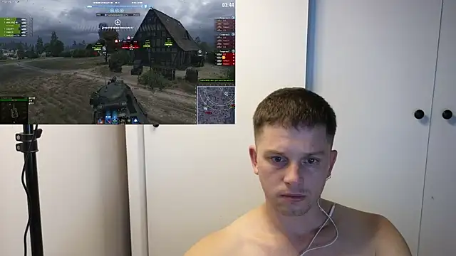 Snapshot of BigL0ve chatting on September 25, 2025, 2:12 pm BigL0ve online show from September 25, 2025, 2:12 pm