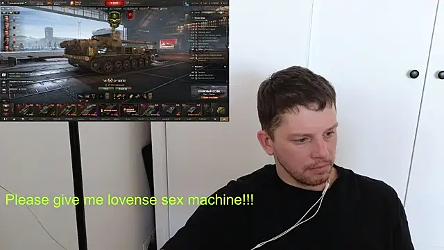 Snapshot of BigL0ve chatting on February 8, 2026, 4:54 am BigL0ve online show from February 8, 2026, 4:54 am