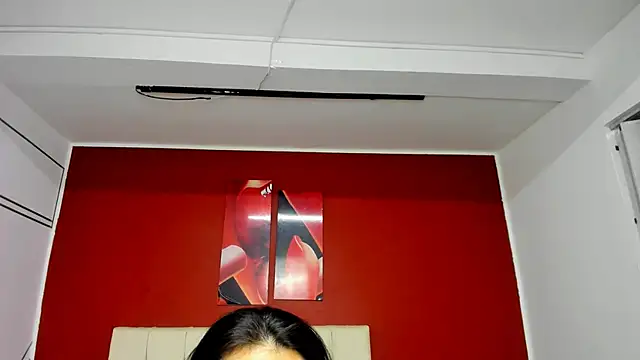 Abrillee1 online show from February 21, 2025, 8:05 pm