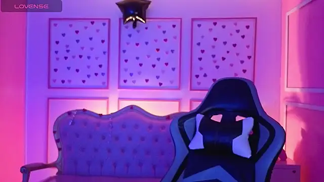 Snapshot of ailen_t chatting on October 18, 2025, 2:46 am ailen t online show from October 18, 2025, 2:46 am