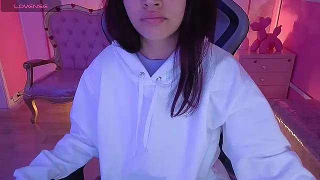 Snapshot of ailen_t chatting on October 4, 2025, 2:35 am ailen t online show from October 4, 2025, 2:35 am