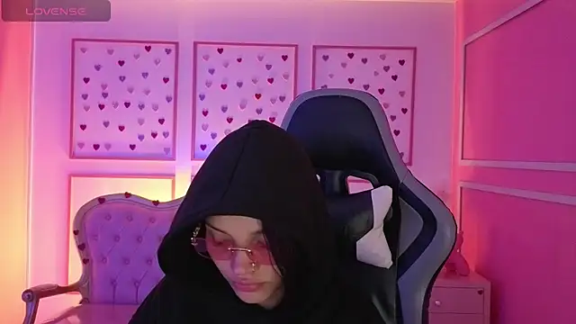 Snapshot of ailen_t chatting on September 26, 2025, 2:29 am ailen t online show from September 26, 2025, 2:29 am