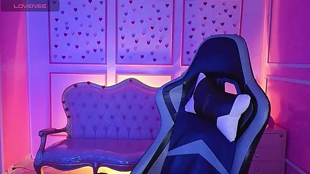 Snapshot of ailen_t chatting on October 10, 2025, 2:45 am ailen t online show from October 10, 2025, 2:45 am