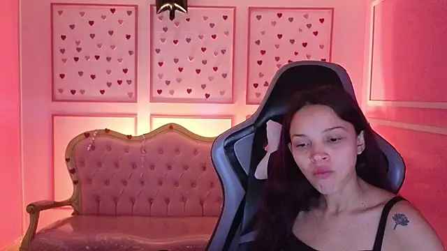 Snapshot of ailen_t chatting on October 21, 2025, 2:22 am ailen t online show from October 21, 2025, 2:22 am