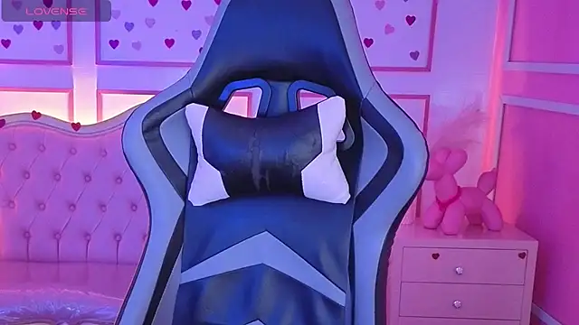 Snapshot of ailen_t chatting on September 19, 2025, 2:37 am ailen t online show from September 19, 2025, 2:37 am