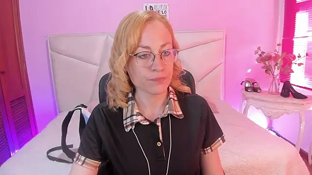 Snapshot of SammySanders chatting on February 5, 2026, 1:07 pm SammySanders online show from February 5, 2026, 1:07 pm