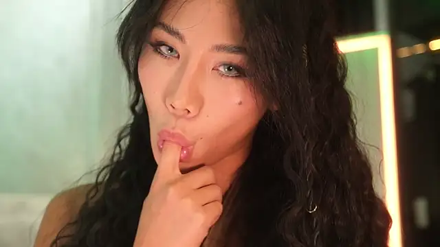 Snapshot of Ami_Katana chatting on October 1, 2025, 1:59 pm Ami Katana online show from October 1, 2025, 1:59 pm