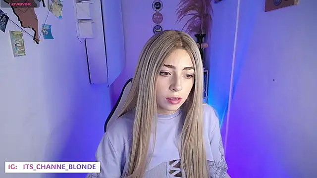 Snapshot of channel_blonde_a chatting on October 21, 2025, 9:36 pm channel blonde a online show from October 21, 2025, 9:36 pm