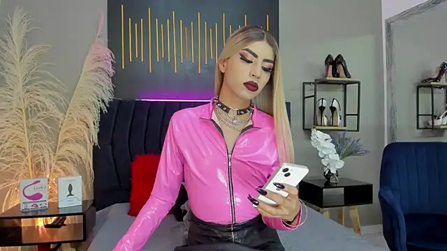 BrianaSchafer online show from February 10, 2025, 8:31 pm