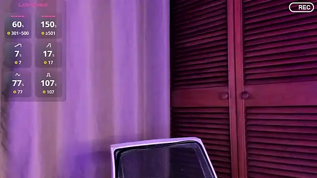 Nicholasrodrii online show from October 7, 2025, 12:00 am