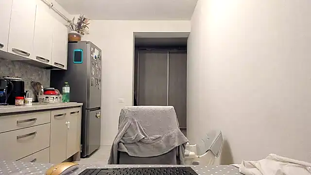 cuplu29 online show from February 27, 2025, 8:09 pm