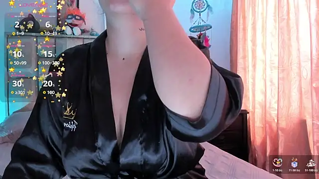 brianaGuzman online show from November 10, 2025, 4:45 pm