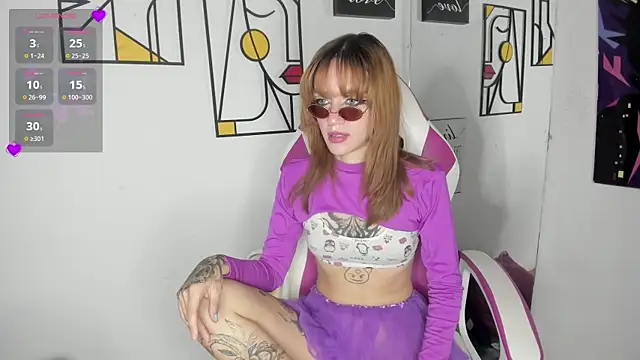 Snapshot of katt__black__ chatting on February 21, 2025, 1:11 am katt  black   online show from February 21, 2025, 1:11 am