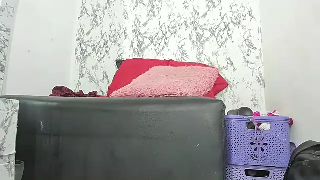 Natalycarter online show from March 17, 2026, 4:32 pm