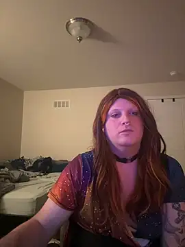 Snapshot of EmberLee chatting on February 18, 2025, 5:20 am EmberLee online show from February 18, 2025, 5:20 am