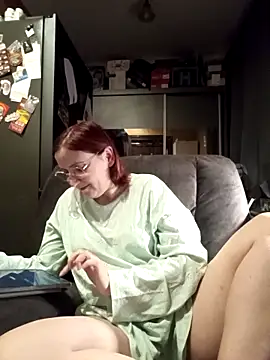 Marie1992PL online show from December 5, 2025, 5:55 pm