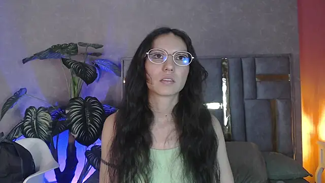 Bianca ks online show from September 18, 2025, 3:09 am