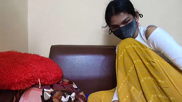 Srabontii online show from November 20, 2025, 9:32 am