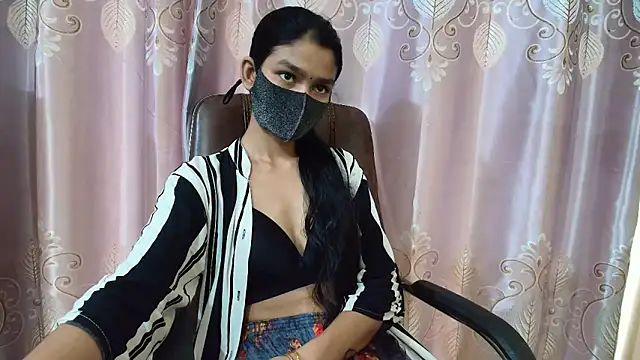 Snapshot of Srabontii chatting on September 16, 2025, 9:21 am Srabontii online show from September 16, 2025, 9:21 am