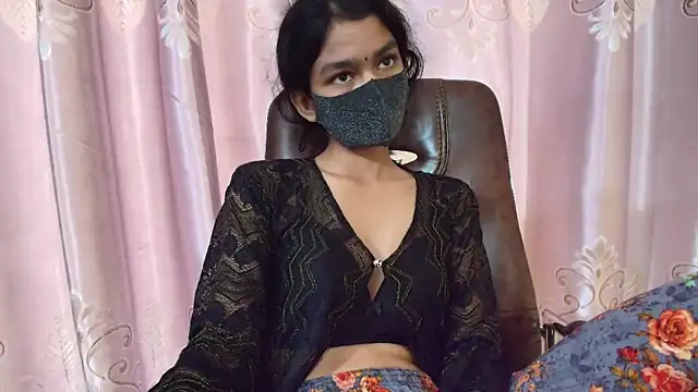 Snapshot of Srabontii chatting on September 30, 2025, 6:19 am Srabontii online show from September 30, 2025, 6:19 am