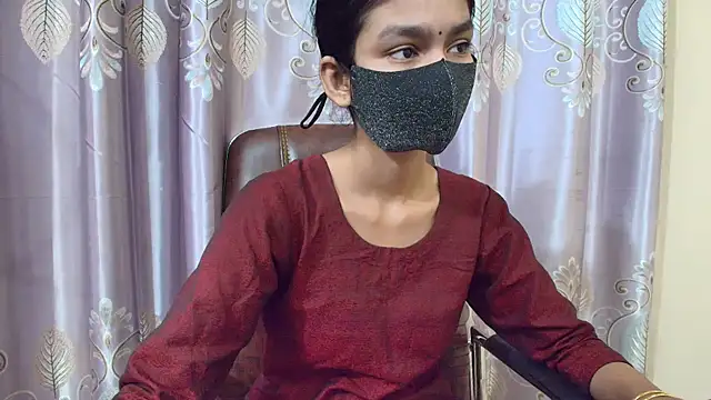 Snapshot of Srabontii chatting on October 23, 2025, 6:39 pm Srabontii online show from October 23, 2025, 6:39 pm