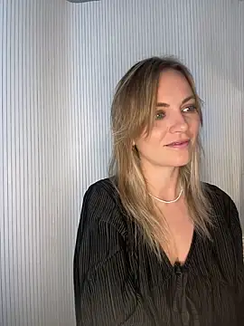 Milla  one online show from September 23, 2025, 1:40 pm