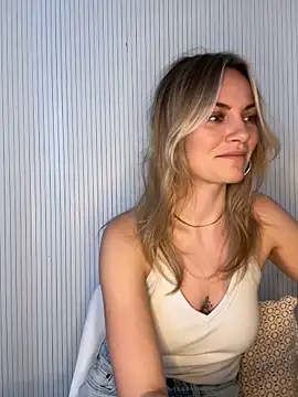 Milla  one online show from February 26, 2026, 1:22 pm